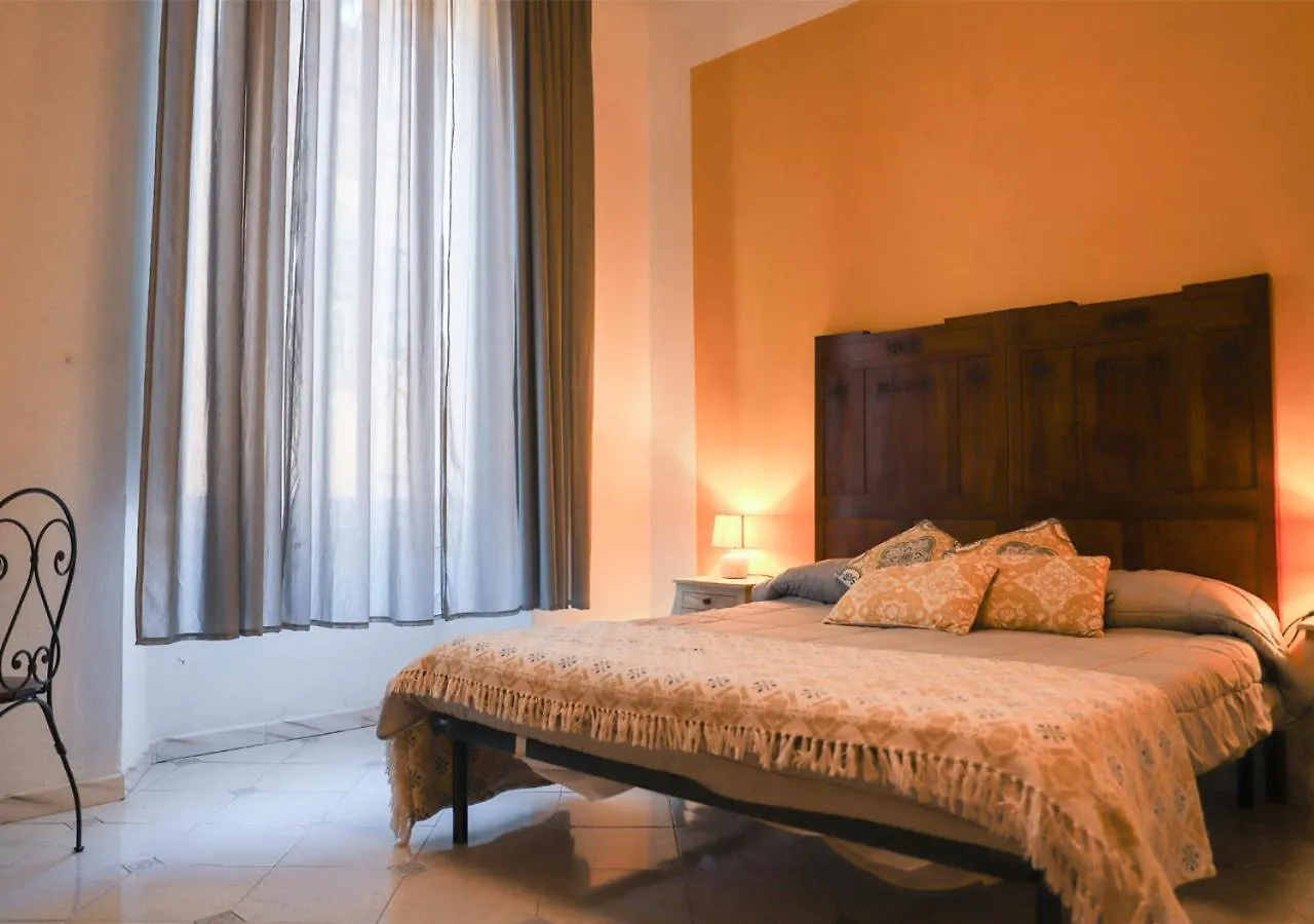 Retro B&B Pisa 3*,  Italien