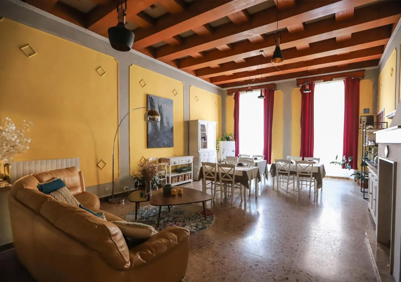 Bed & Breakfast Retro B&B Pisa