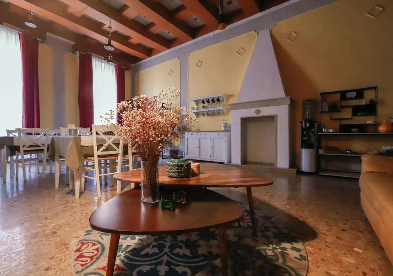 Retro B&B Pisa Italia